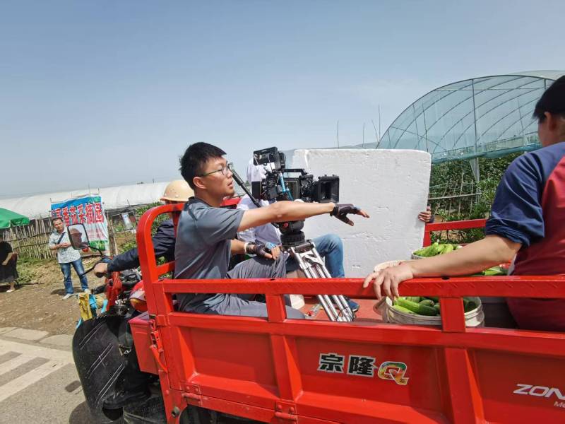 电商爆款背后的推手：雨花台区产品视频拍摄公司精准捕捉卖点痛点